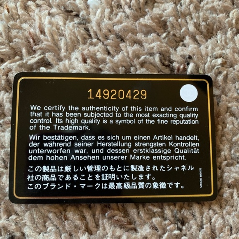 🎉HPx2🎉 CHANEL VINTAGE AUTHENTIC vintage trifold  wallet HP 10/20 & 12/24/21 - Picture 3 of 10